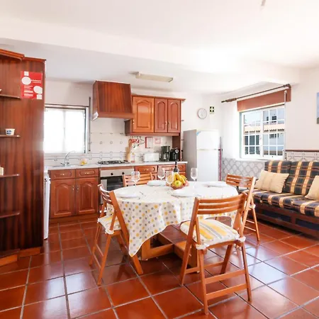 Tilli'n'joe's House Atouguia Da Baleia