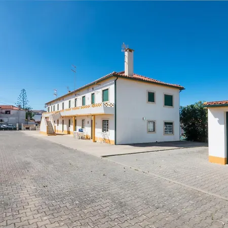 Tilli'n'joe's House Apartament Atouguia Da Baleia